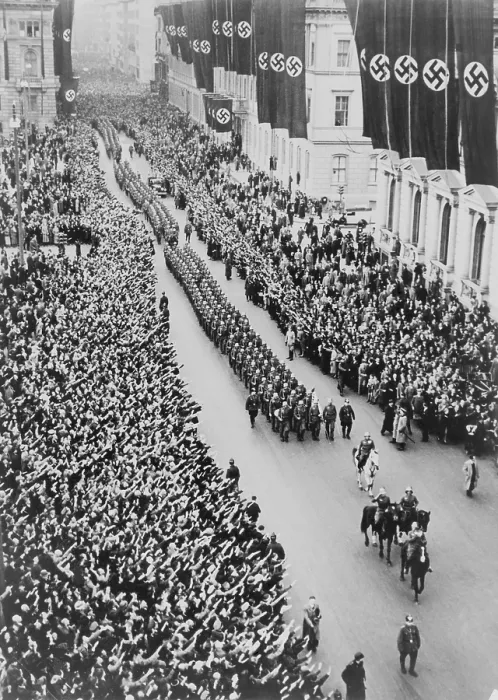 Framed Print : German crowds saluting during a Berlin military parade celebrating the Anschluss, the German Annexation of Austria in 1938