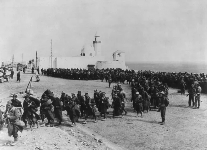 Framed Print : German and Italian prisoners captured by the British in Bardia, Libya. They also rescued British and New Zealand troops held there by the enemy. Jan. 1942, during World War 2