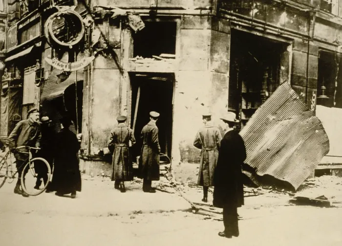 Framed Print : German men standing in front of a destroyed police station during the Hamburg Uprising of Oct. 23, 1923