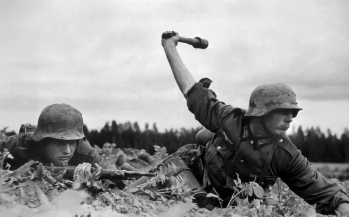 Framed Print : German troops during the invasion of Russia in 1941