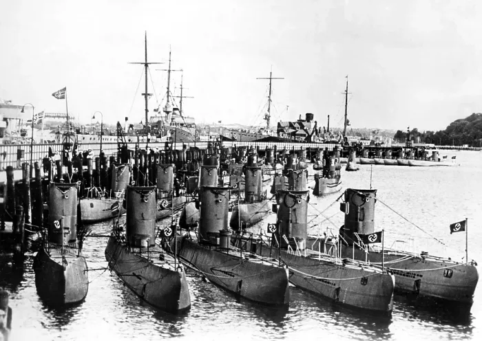 Framed Print : German U-boats on display for Admiral Horthy, regent of Hungary, guest of Hitler, Kiel, 8 / 29 / 38. Courtesy: CSU Archives  /  Everett Collection