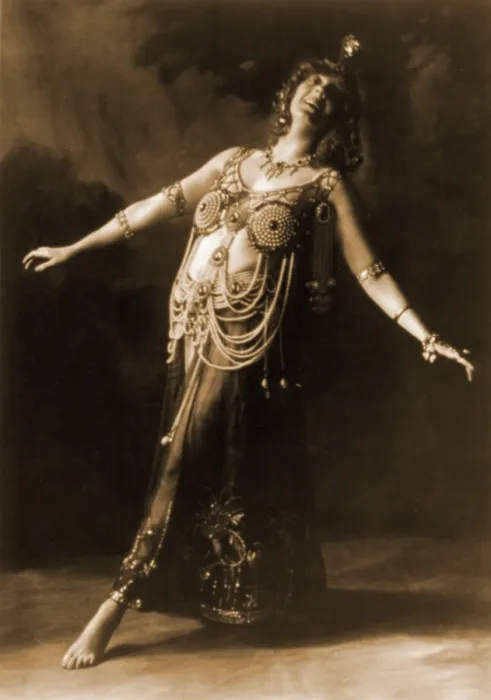 Framed Print : Gertrude Hoffmann (1876-1966), created a sensation when she performed as Salome in her scanty costume in vaudeville in 1909 Framed Print : Gertrude Hoffmann (1876-1966), created a sensation when she performed as Salome in her scanty costume in vaudeville in 1909