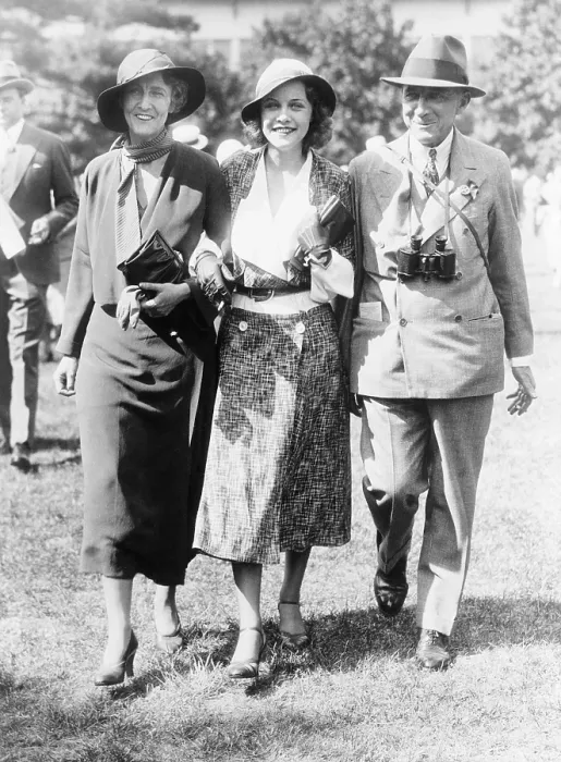 Framed Print : After getting away with murder, Grace Fortescue with her daughter, Helene, and her husband, Major Granville R. Fortescue, at Belmont Park, Long Island, N.Y. on May 30, 1932 Framed Print : After getting away with murder, Grace Fortescue with her daughter, Helene, and her husband, Major Granville R. Fortescue, at Belmont Park, Long Island, N.Y. on May 30, 1932