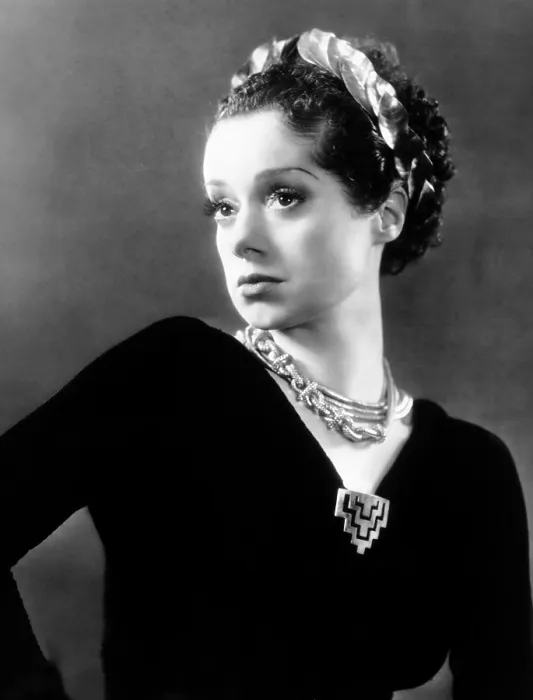 Framed Print : THE GHOST GOES WEST, Elsa Lanchester, 1935