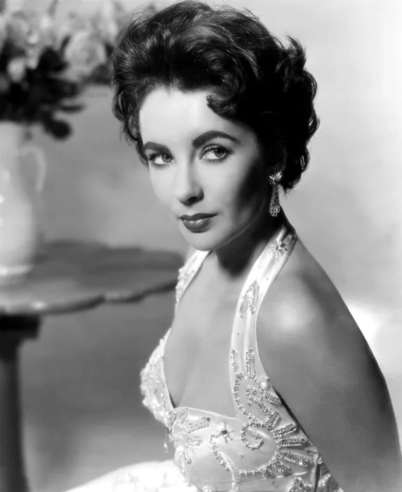 Framed Print : GIANT, Elizabeth Taylor, 1956