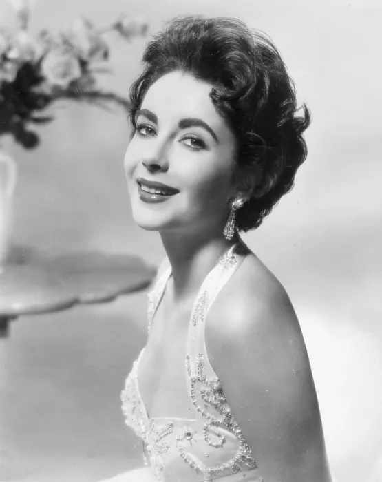 Framed Print : GIANT, Elizabeth Taylor, 1956