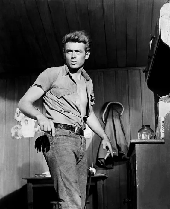 Framed Print : GIANT, James Dean, 1956 Framed Print : GIANT, James Dean, 1956