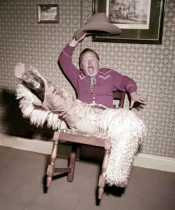 Framed Print : GIRL CRAZY, Mickey Rooney, on-set, 1943