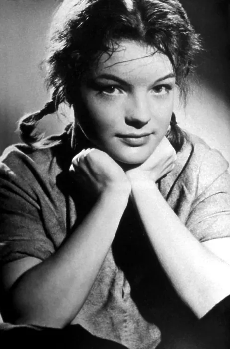 Framed Print : THE GIRL AND THE LEGEND, (aka ROBINSON SOLL NICHT STERBEN, Romy Schneider, 1957) Framed Print : THE GIRL AND THE LEGEND, (aka ROBINSON SOLL NICHT STERBEN, Romy Schneider, 1957)