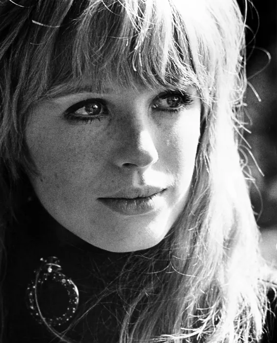 Framed Print : GIRL ON A MOTORCYCLE, (aka NAKED UNDER LEATHER), Marianne Faithfull, 1968