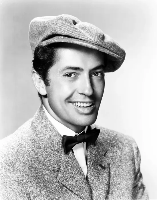 Framed Print : THE GIRL IN THE RED VELVET SWING, Farley Granger, 1955, TM and copyright, 20th Century Fox Film Corp. All rights reserved / Courtesy: Everett Collection
