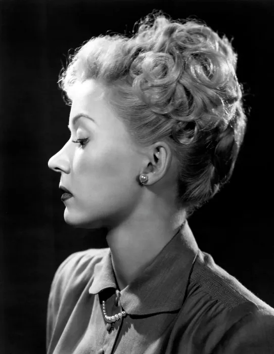 Framed Print : Gloria Grahame, 1949 Framed Print : Gloria Grahame, 1949