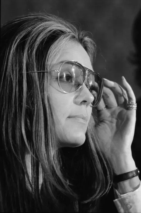 Framed Print : Gloria Steinem (b. 1934), feminist magazine editor, and leader of the 1970's women's liberation movement. 1972