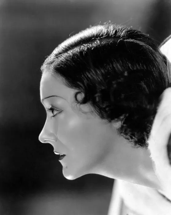 Framed Print : Gloria Swanson, c. 1934. Photo by Clarence Sinclair Bull Framed Print : Gloria Swanson, c. 1934. Photo by Clarence Sinclair Bull
