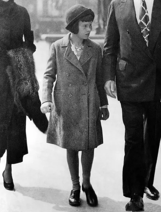 Framed Print : Gloria Vanderbilt, at ten years old, circa 1934. Courtesy: CSU Archives / Everett Collection