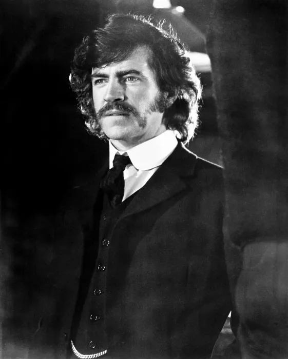 Framed Print : THE GO-BETWEEN, Alan Bates, 1970 Framed Print : THE GO-BETWEEN, Alan Bates, 1970