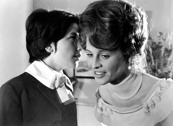Framed Print : THE GO-BETWEEN, Dominic Guard, Julie Christie, 1970