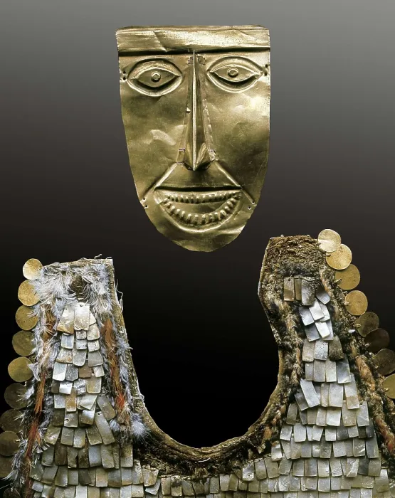 Framed Print : Gold mask and pectoral. 200 BC-600. Fabric, feathers, pearl shells and gold discs pectoral. Nazca art. Jewelry. PERU. Lima. Peruvian Gold Museum