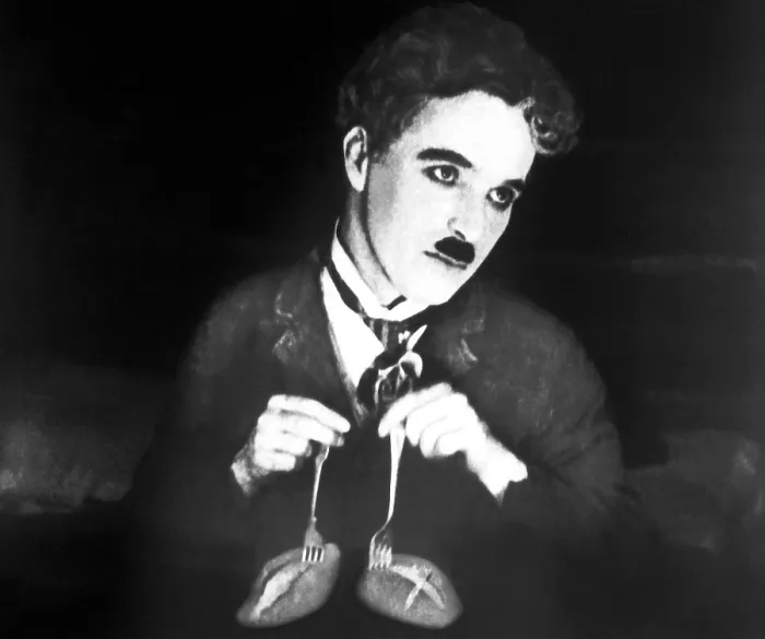 Framed Print : THE GOLD RUSH, Charlie Chaplin, 1925