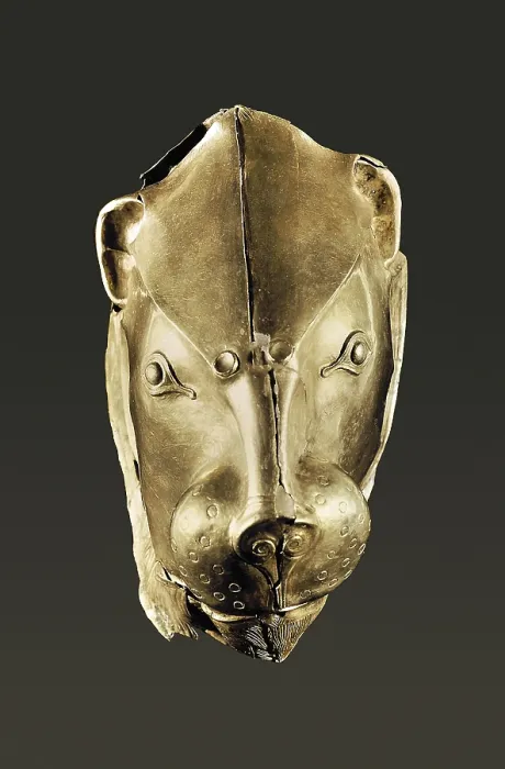 Framed Print : Gold Rython. 16th C. BC. Object found in the Fourth Tomb of A-level Tombs. Mycenaean art. Jewelry. GREECE. Athens. National Museum of Archaeology. Proc: GREECE. Mycenae