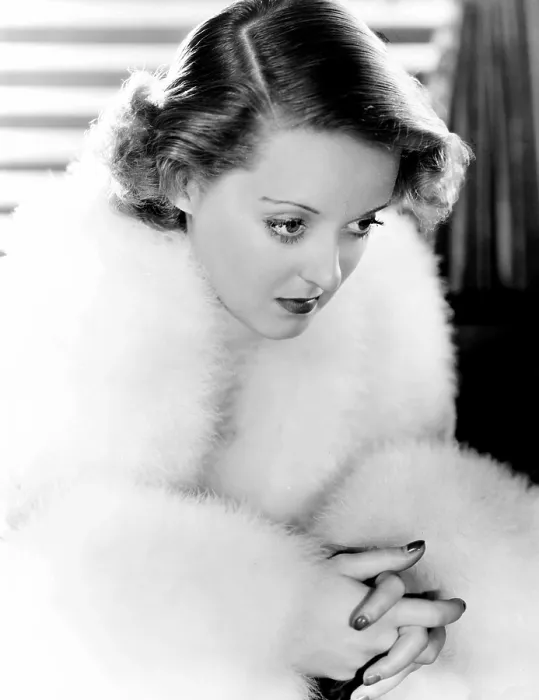 Framed Print : THE GOLDEN ARROW, Bette Davis, 1936 Framed Print : THE GOLDEN ARROW, Bette Davis, 1936
