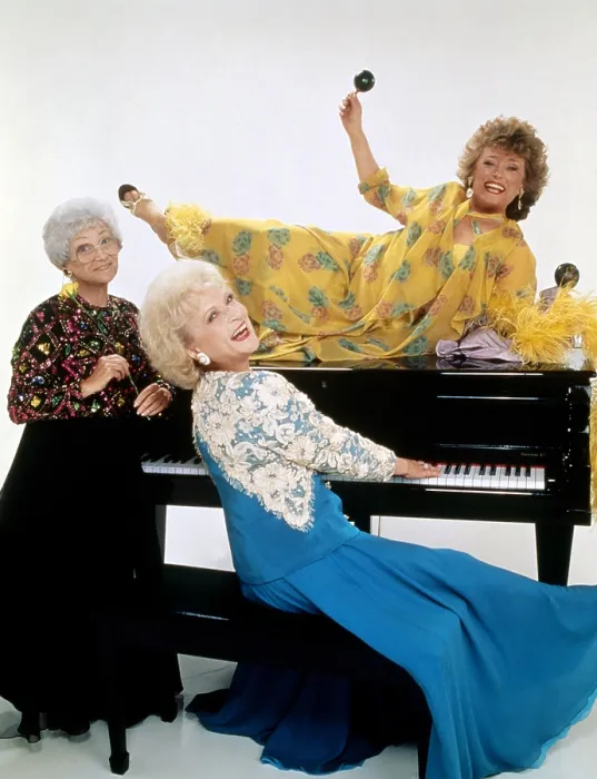 Framed Print : THE GOLDEN PALACE, from left, Estelle Getty, Betty White, Rue McClanahan, 1992-93 Framed Print : THE GOLDEN PALACE, from left, Estelle Getty, Betty White, Rue McClanahan, 1992-93