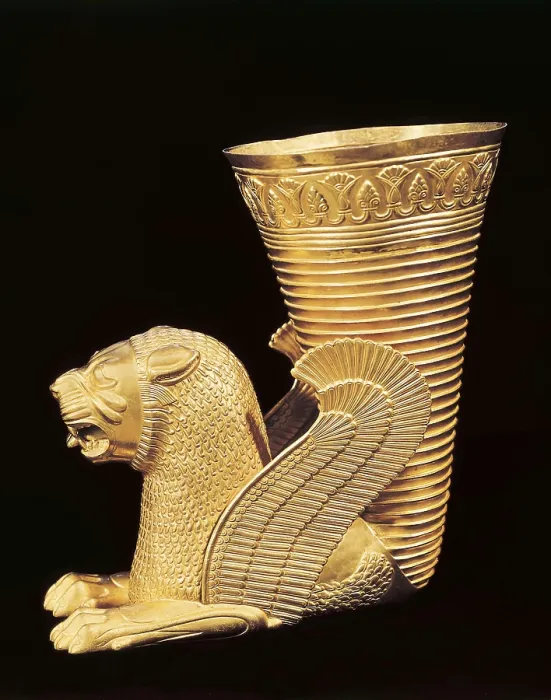 Framed Print : Golden Rython from Ziwie. 6th c. - 4th c. BC. Persian art. Achaemenid period. Jewelry. IRAN. Tehran. Archaeological Museum. AISA / Everett Collection**US SALES ONLY**