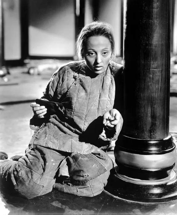 Framed Print : THE GOOD EARTH, Luise Rainer, 1937