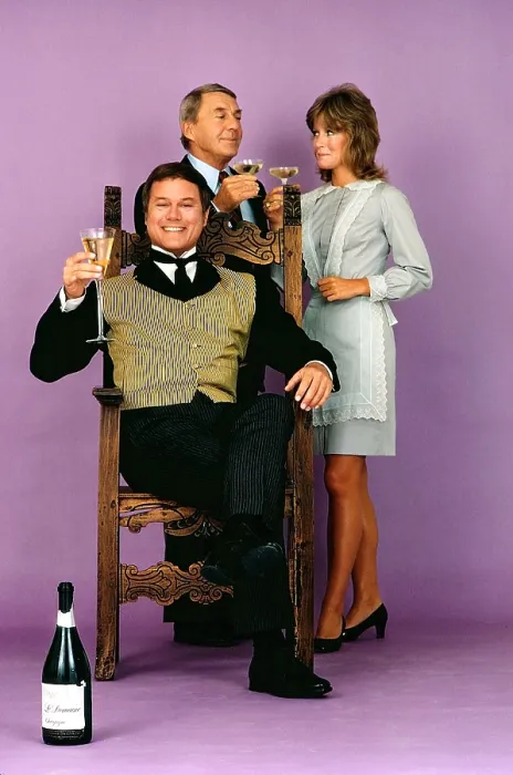 Framed Print : THE GOOD LIFE, from left: Larry Hagman (sitting), David Wayne, Donna Mills (1971), 1971-72