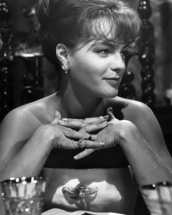 Framed Print : GOOD NEIGHBOR SAM, Romy Schneider, 1964