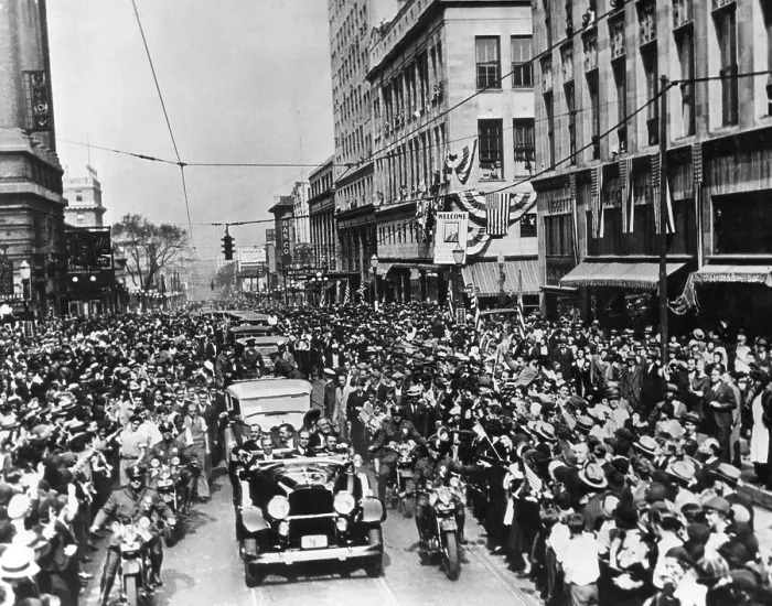 Framed Print : Governor Franklin Roosevelt campaigning for President in Atlanta. FDR waves his hat at the crowds from the back seat of his open car. Oct. 24, 1932