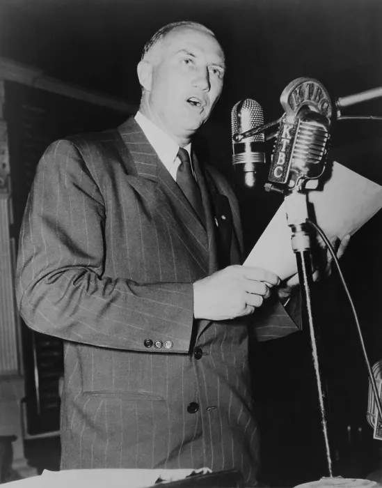 Framed Print : Governor Strom Thurmond, States Rights Presidential candidate, campaigning in Austin, Texas. Oct. 29, 1948