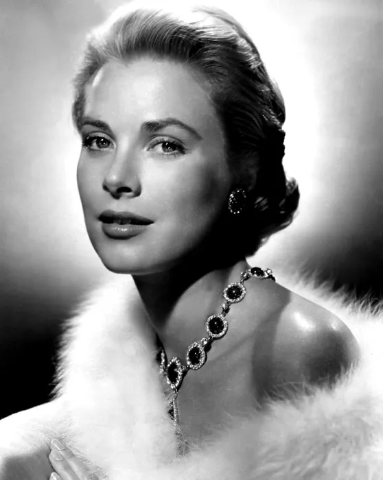 Framed Print : Grace Kelly, 1955 Framed Print : Grace Kelly, 1955