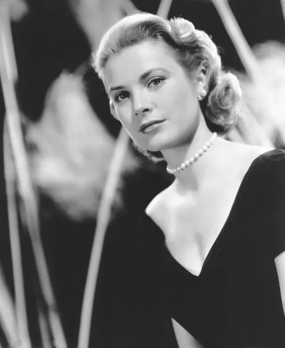 Framed Print : Grace Kelly, Paramount portrait, circa 1956 Framed Print : Grace Kelly, Paramount portrait, circa 1956