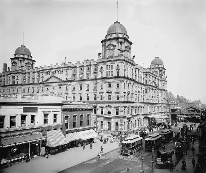 Framed Print : Grand Central Station, New York City, 1900-1906. The newly renovated station was still too small and outdated