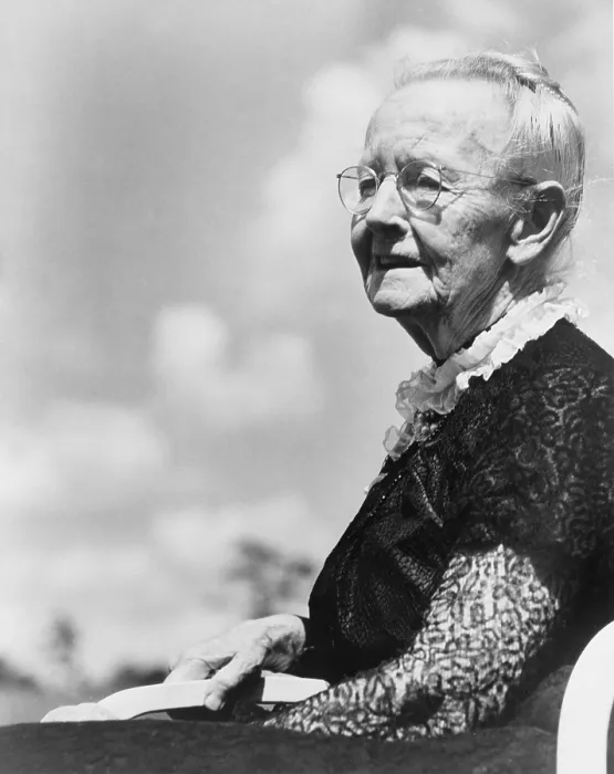 Framed Print : Grandma Moses, born as Anna Mary Robertson (1860-1961), began painting in her seventies and achieved acclaim as a folk painter. Ca. 1950 at age 90 Framed Print : Grandma Moses, born as Anna Mary Robertson (1860-1961), began painting in her seventies and achieved acclaim as a folk painter. Ca. 1950 at age 90