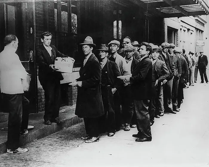 Framed Print : The Great Depression. Men line up for free bread and soup, 1932