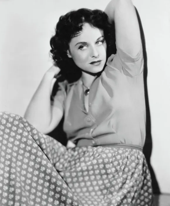 Framed Print : THE GREAT DICTAROR, Paulette Goddard, 1940