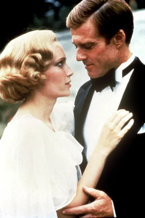 Framed Print : THE GREAT GATSBY, Robert Redford, Mia Farrow, 1974