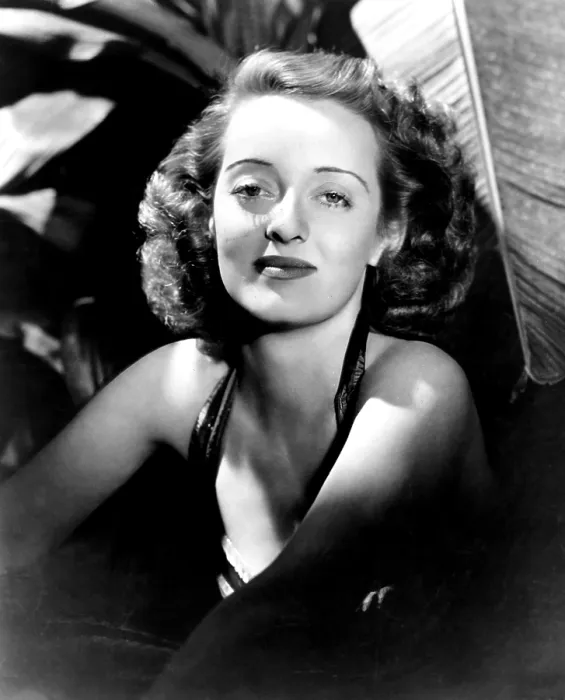 Framed Print : THE GREAT LIE, Bette Davis, 1941