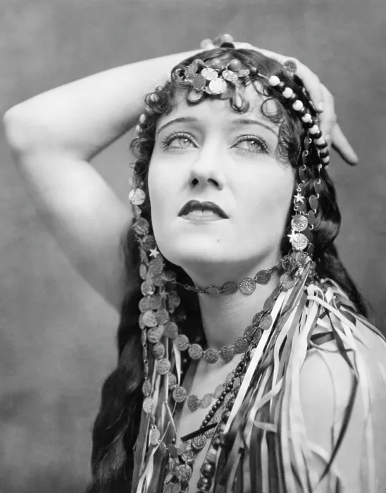 Framed Print : THE GREAT MOMENT, Gloria Swanson, 1921 Framed Print : THE GREAT MOMENT, Gloria Swanson, 1921