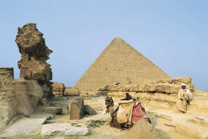 Framed Print : Great Pyramid of Giza (Khufu's Pyramid). EGYPT. GIZA. Giza. Pyramids of Khufu and Khafre. Egyptian art. Old Kingdom. Architecture Framed Print : Great Pyramid of Giza (Khufu's Pyramid). EGYPT. GIZA. Giza. Pyramids of Khufu and Khafre. Egyptian art. Old Kingdom. Architecture