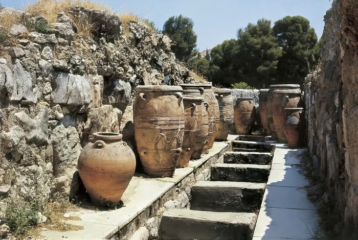 Framed Print : GREECE. CRETE. IRAKLION. Knossos. Knossos Palace. Storage pitchers. Minoan art / Cretan art. Ceramics. AISA / Everett Collection (100468)**US SALES ONLY** Framed Print : GREECE. CRETE. IRAKLION. Knossos. Knossos Palace. Storage pitchers. Minoan art / Cretan art. Ceramics. AISA / Everett Collection (100468)**US SALES ONLY**