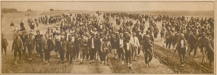 Framed Print : Greek refugees were forced from their homes in Turkey, abandoning practically all their possessions to seek safety in other lands. December 1922 Framed Print : Greek refugees were forced from their homes in Turkey, abandoning practically all their possessions to seek safety in other lands. December 1922