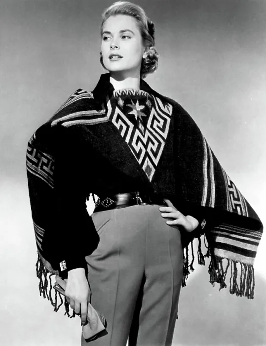 Framed Print : GREEN FIRE, Grace Kelly, 1954 Framed Print : GREEN FIRE, Grace Kelly, 1954