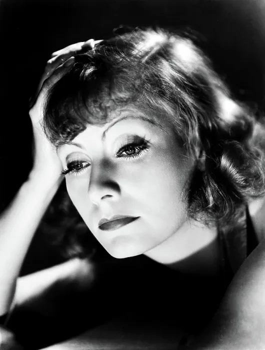 Framed Print : Greta Garbo, ca. 1932 Framed Print : Greta Garbo, ca. 1932