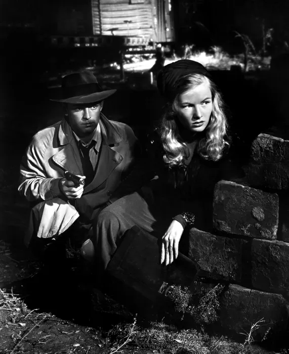 Framed Print : THIS GUN FOR HIRE, Alan Ladd, Veronica Lake, 1942