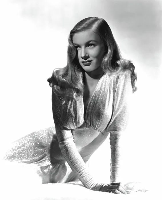 Framed Print : THIS GUN FOR HIRE, Veronica Lake, 1942 Framed Print : THIS GUN FOR HIRE, Veronica Lake, 1942