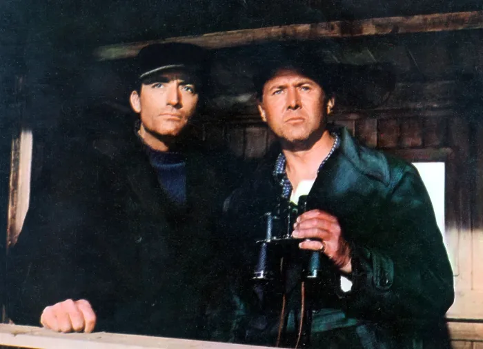 Framed Print : THE GUNS OF NAVARONE, Gregory Peck & Anthony Quayle, 1961 Framed Print : THE GUNS OF NAVARONE, Gregory Peck & Anthony Quayle, 1961