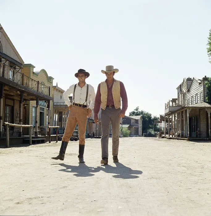 Framed Print : GUNSMOKE, from left: Dennis Weaver, James Arness, 1955-1975 Framed Print : GUNSMOKE, from left: Dennis Weaver, James Arness, 1955-1975